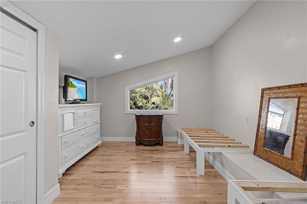1543 San Carlos Bay DR, SANIBEL FL 33957-20