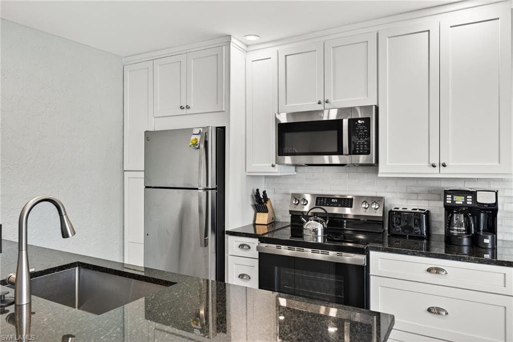 827 E Gulf DR L2-11
