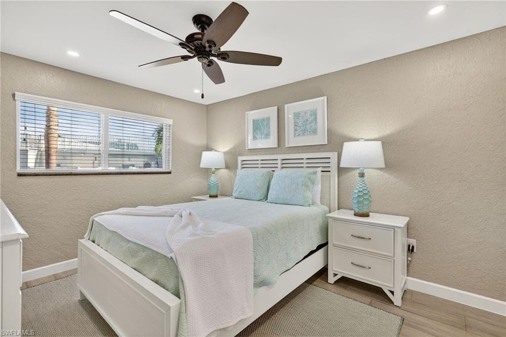 827 E Gulf DR L2-17