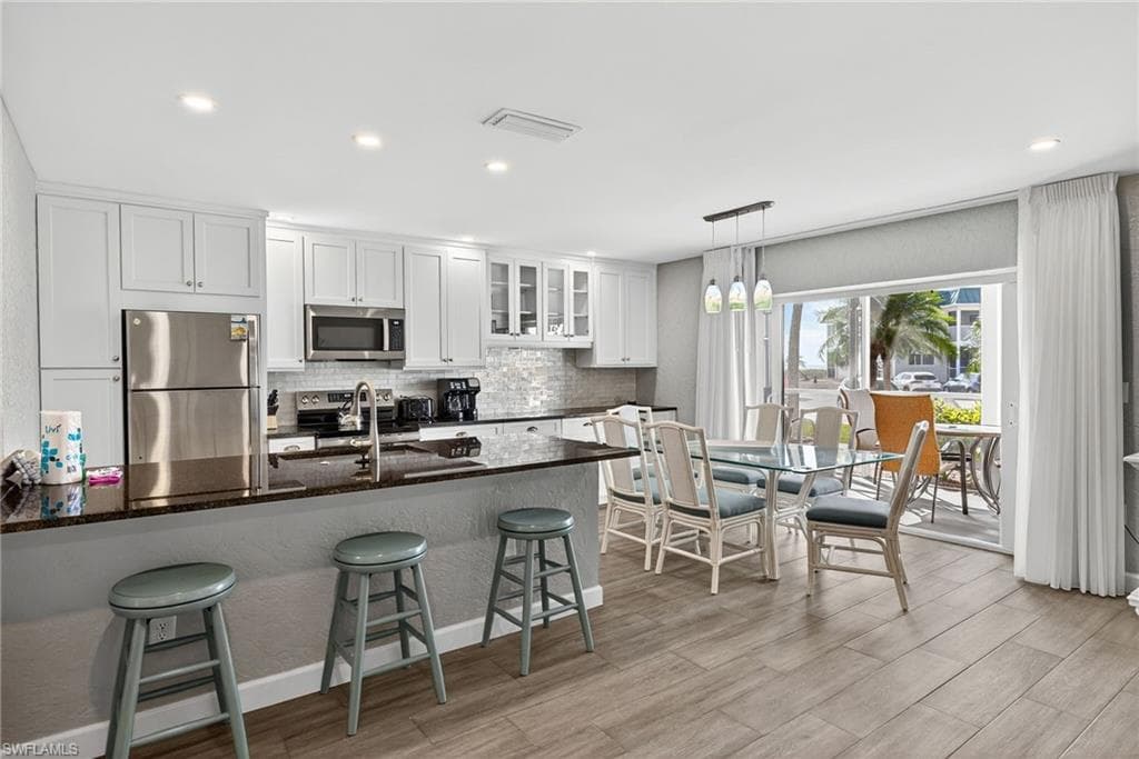 827 E Gulf DR L2-7