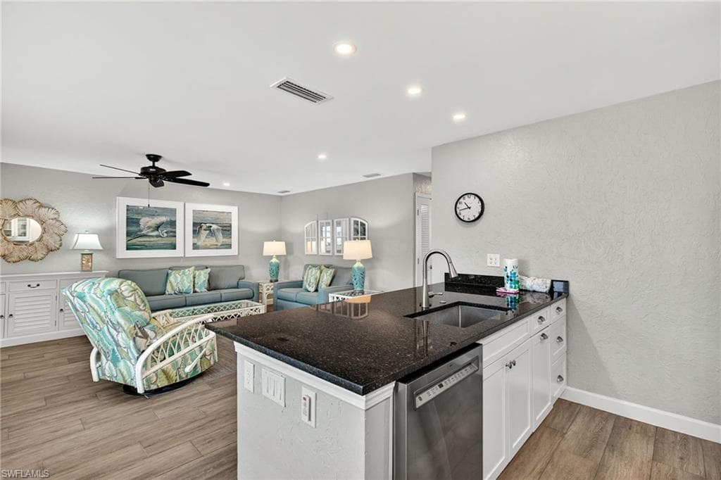 827 E Gulf DR L2-12