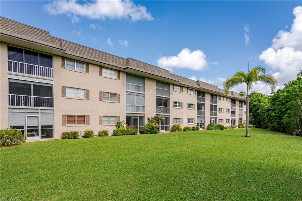 5499 Rattlesnake Hamm RD # 304A, NAPLES FL 34113-21