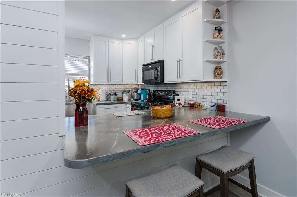 5499 Rattlesnake Hamm RD # 304A, NAPLES FL 34113-2