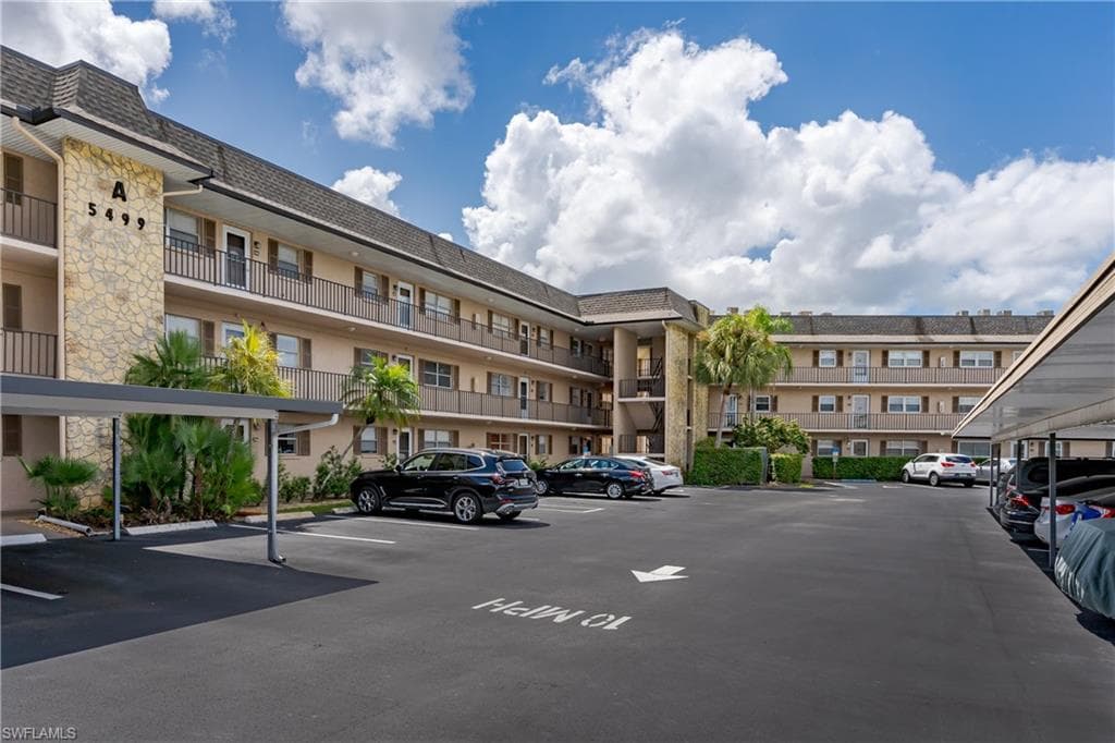 5499 Rattlesnake Hamm RD # 304A, NAPLES FL 34113-24