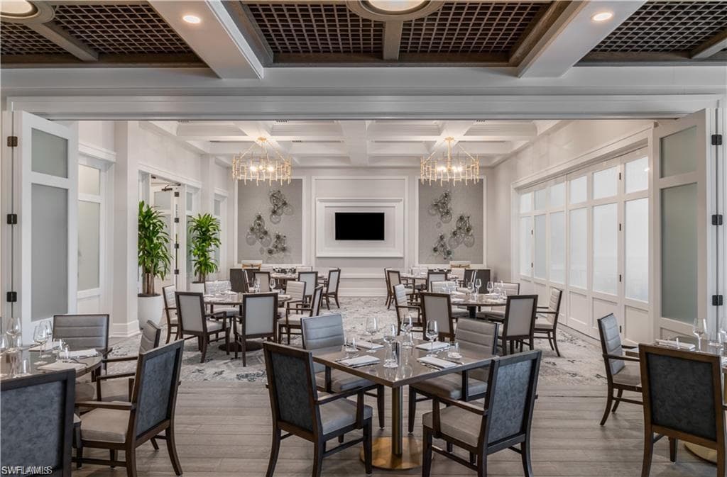 11220 Five Oaks LN, NAPLES FL 34120-10