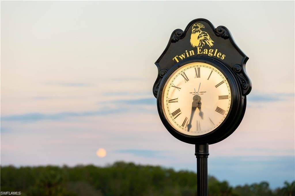 11220 Five Oaks LN, NAPLES FL 34120-20