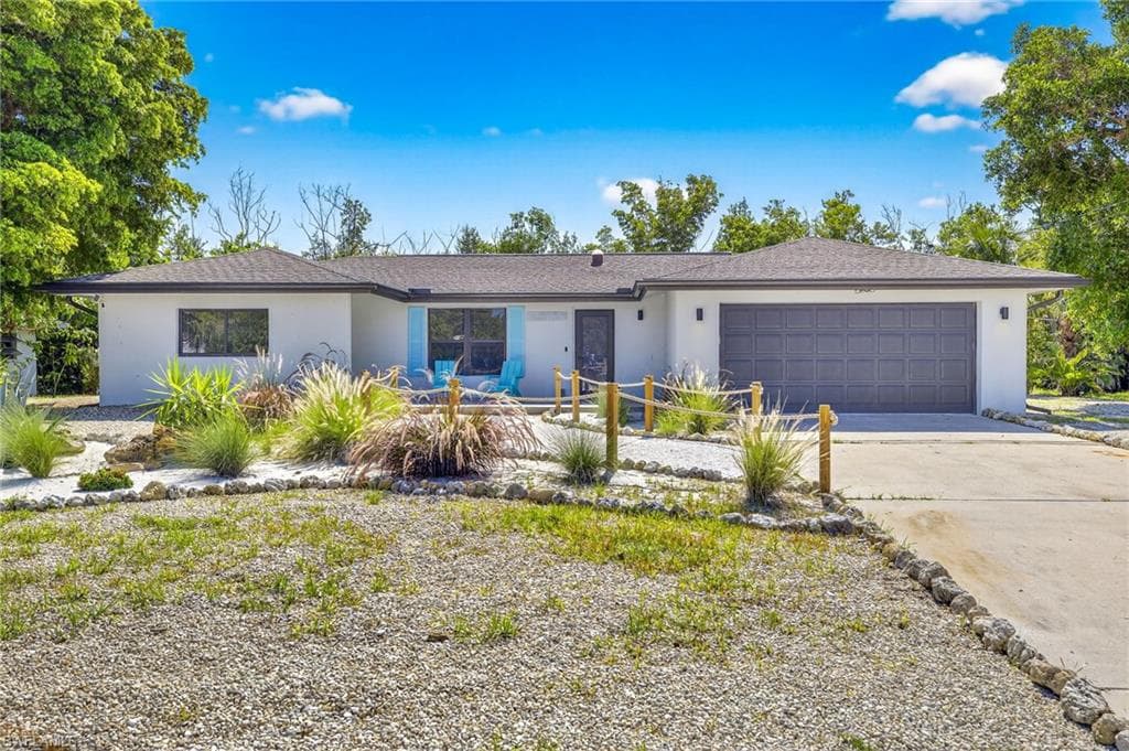 1105 Skiff PL, SANIBEL FL 33957-2