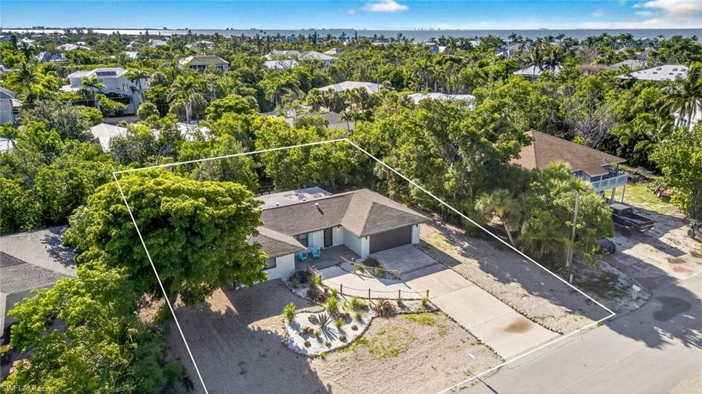 1105 Skiff PL, SANIBEL FL 33957-39