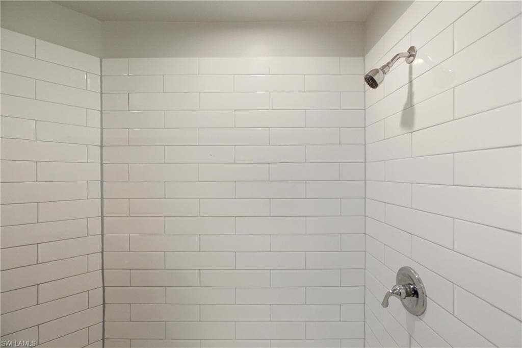 9642 Roundstone CIR, FORT MYERS FL 33967-23