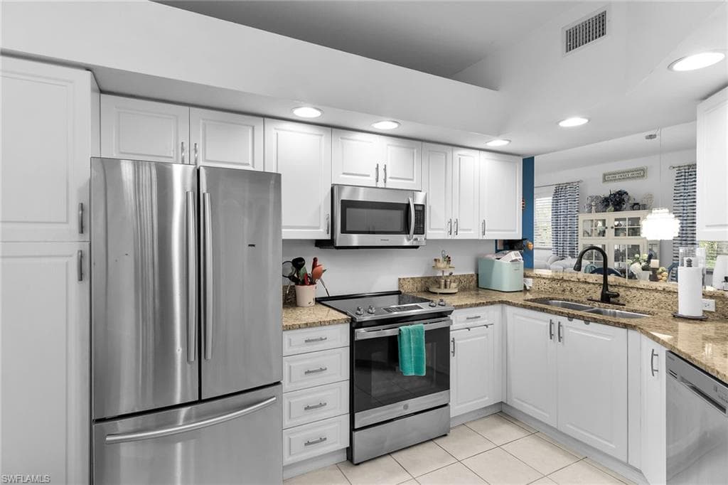 350 Newport DR # 1906, NAPLES FL 34114-6