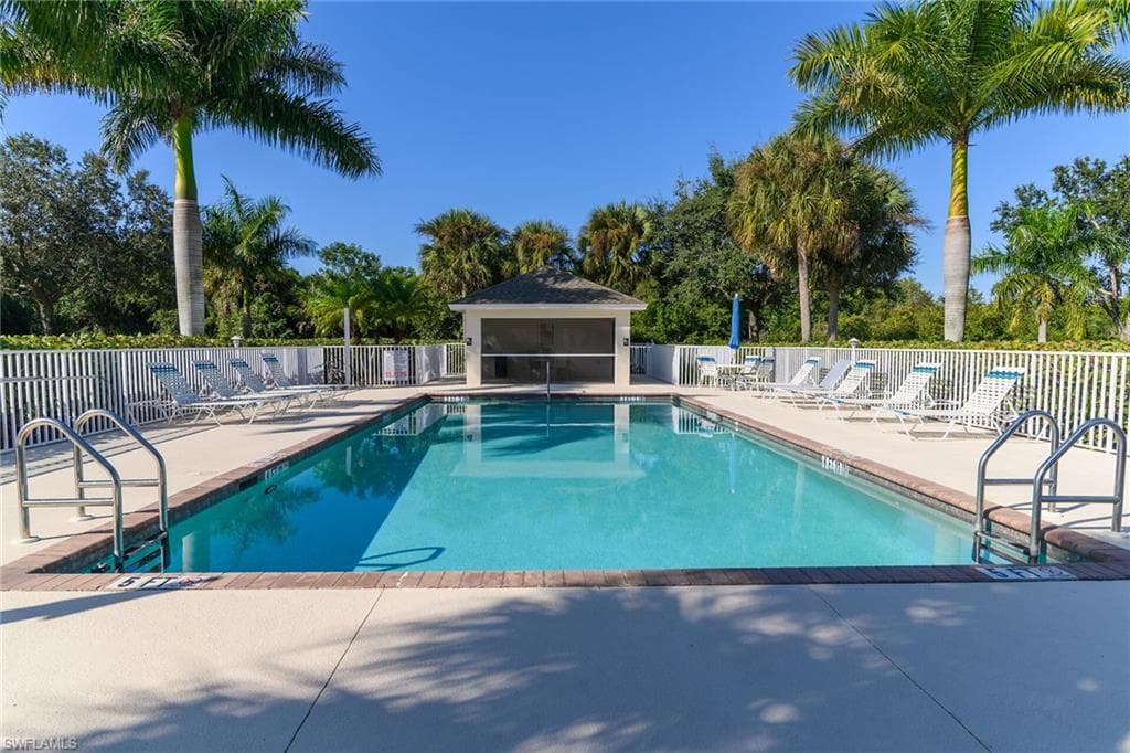 350 Newport DR # 1906, NAPLES FL 34114-26