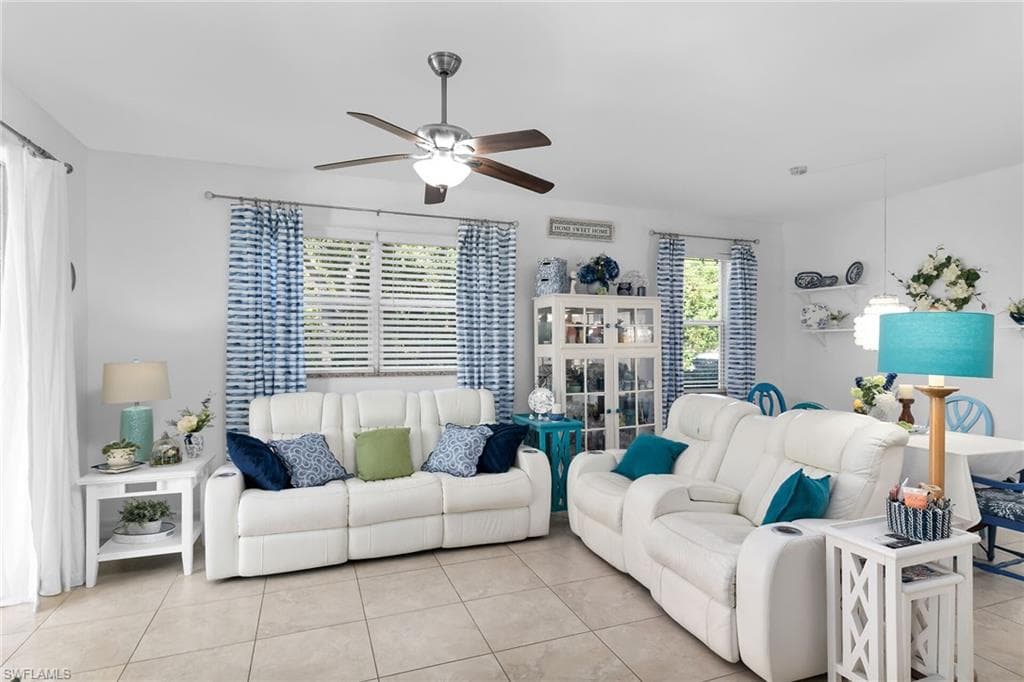 350 Newport DR # 1906, NAPLES FL 34114-10