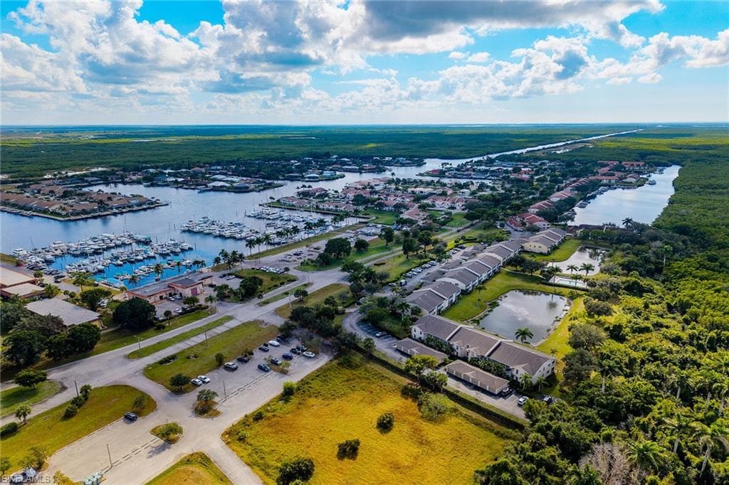 350 Newport DR # 1906, NAPLES FL 34114-29