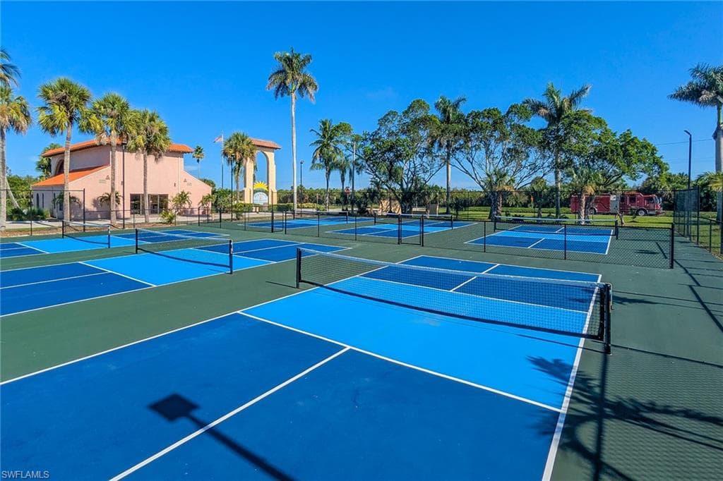 350 Newport DR # 1906, NAPLES FL 34114-37