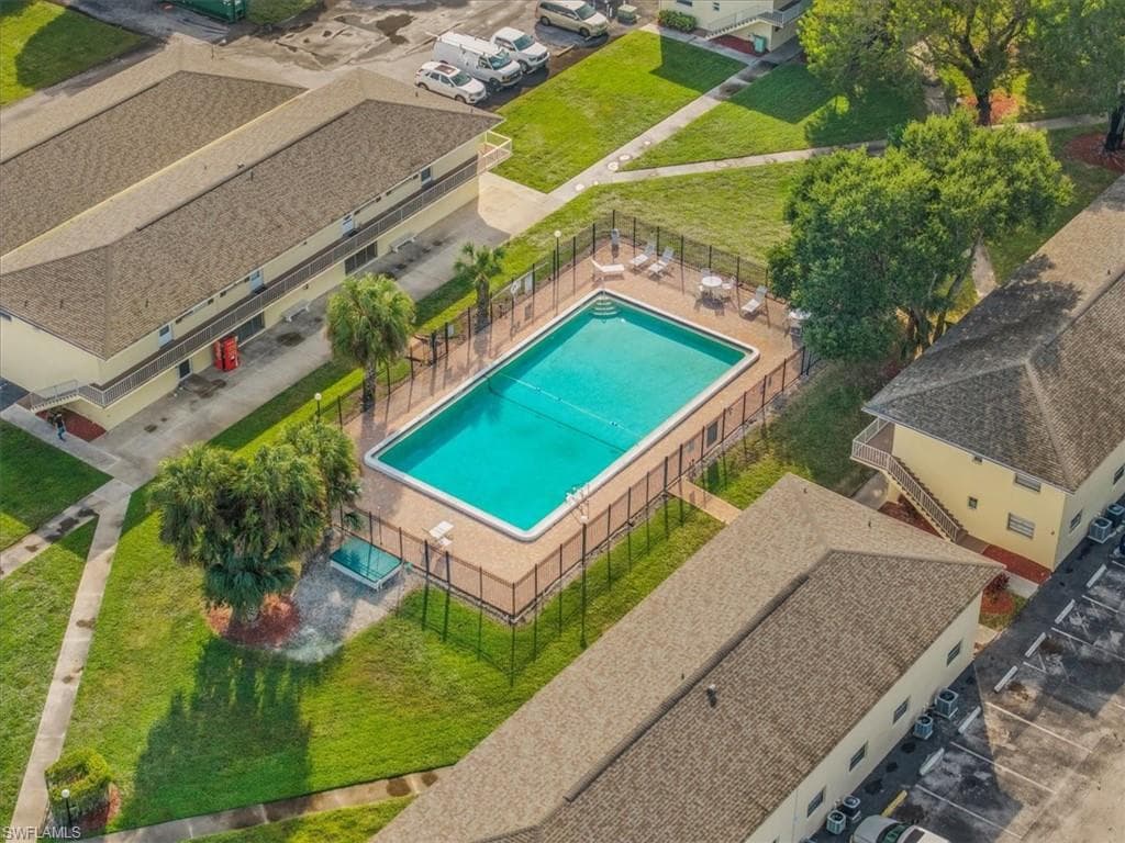 3325 Airport RD # U4, NAPLES FL 34105-12