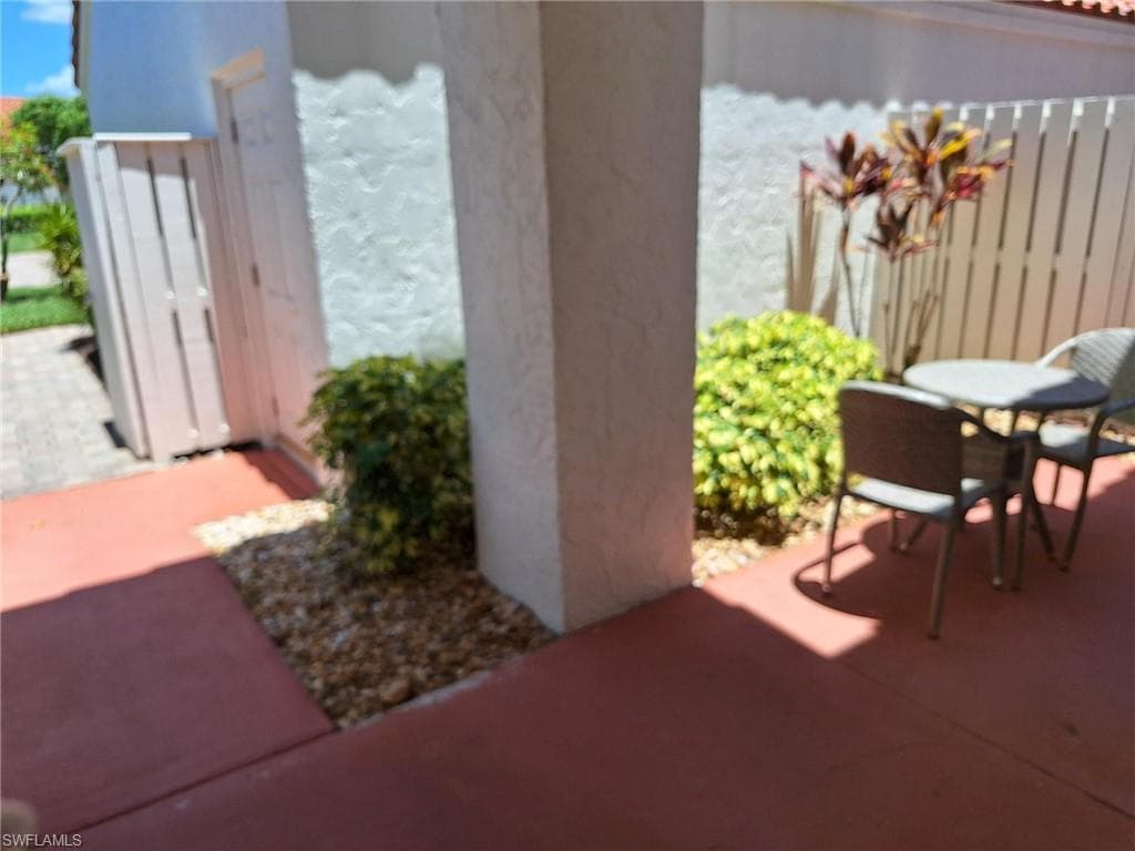 551 Beachwalk CIR # 0, NAPLES FL 34108-5