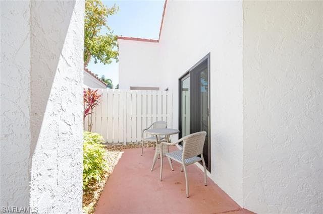 551 Beachwalk CIR # 0, NAPLES FL 34108-4