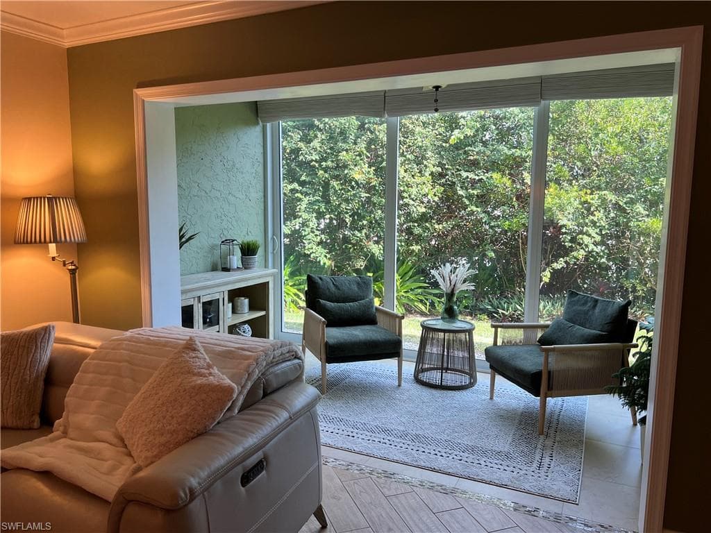 3051 Sandpiper Bay CIR # I102, NAPLES FL 34112-9