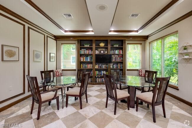 1200 Reserve WAY # 201, NAPLES FL 34105-12