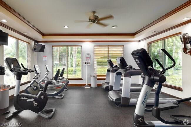1200 Reserve WAY # 201, NAPLES FL 34105-16