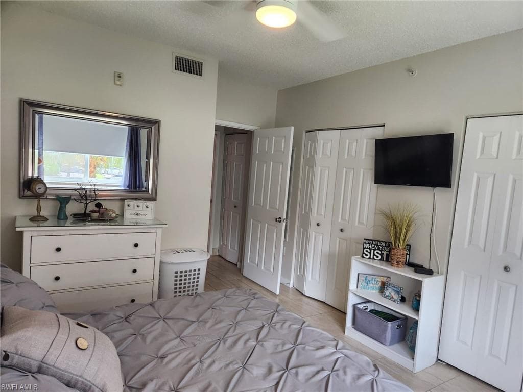 1200 Reserve WAY # 201, NAPLES FL 34105-6
