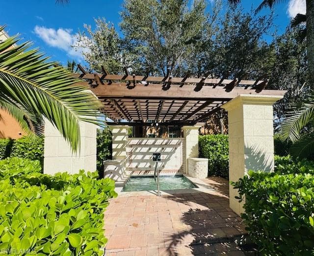 1200 Reserve WAY # 201, NAPLES FL 34105-9