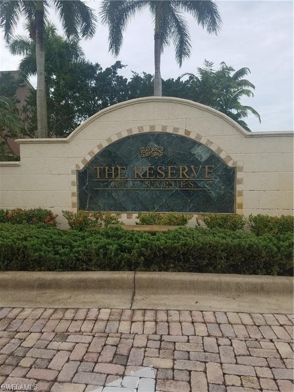 1200 Reserve WAY # 201, NAPLES FL 34105-14