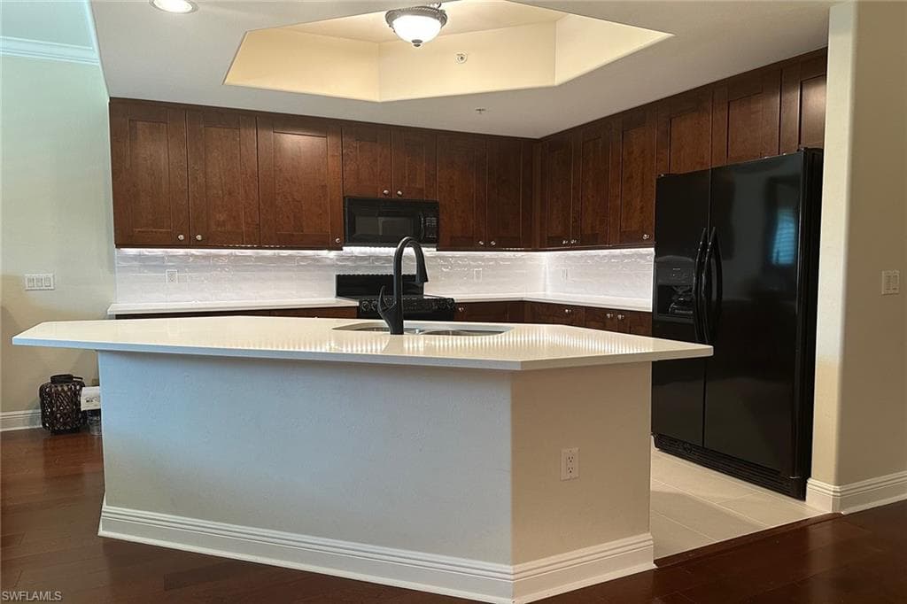 1015 Sandpiper ST D105-9
