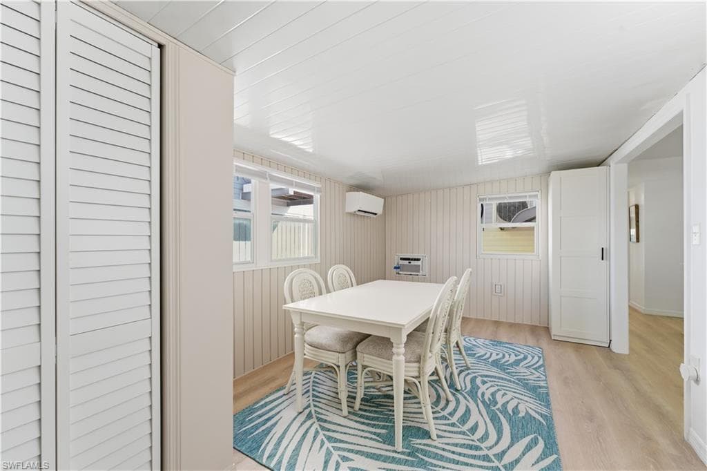 11391 Cypress LN, FORT MYERS BEACH FL 33931-9