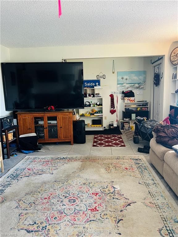 6986 Scarboro DR, FORT MYERS FL 33919-12