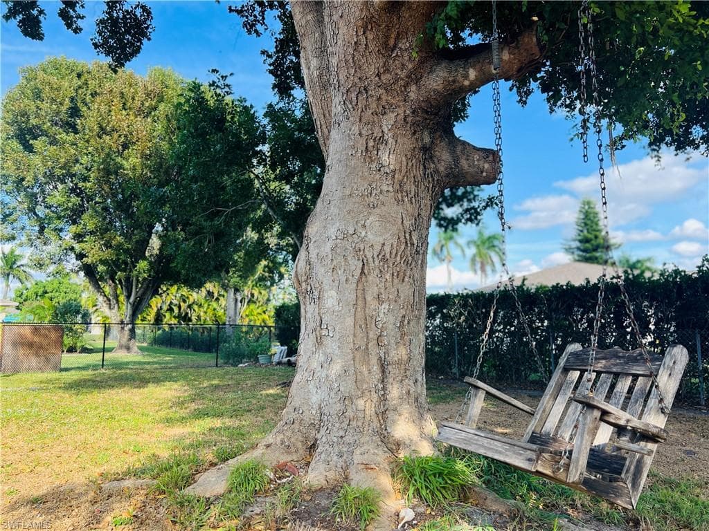 6986 Scarboro DR, FORT MYERS FL 33919-31