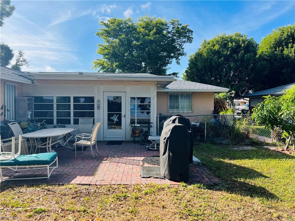 6986 Scarboro DR, FORT MYERS FL 33919-27