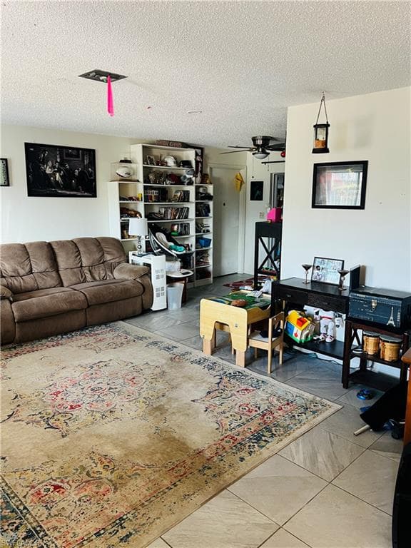 6986 Scarboro DR, FORT MYERS FL 33919-10