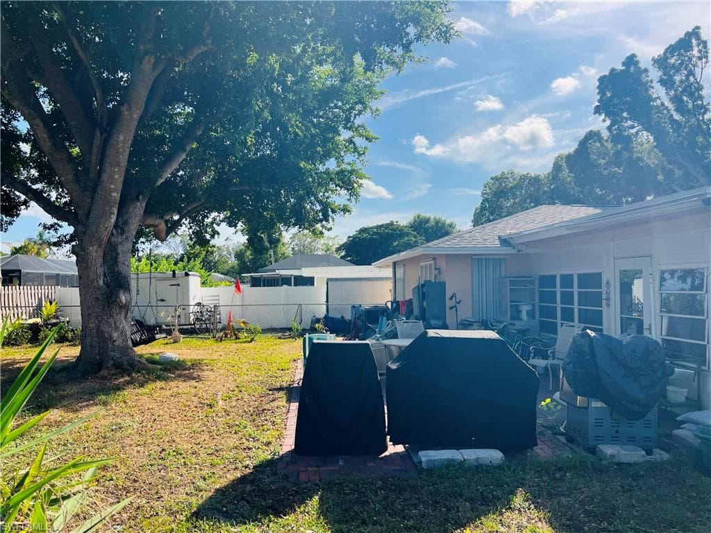 6986 Scarboro DR, FORT MYERS FL 33919-30