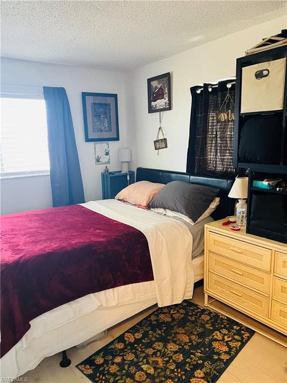 6986 Scarboro DR, FORT MYERS FL 33919-20