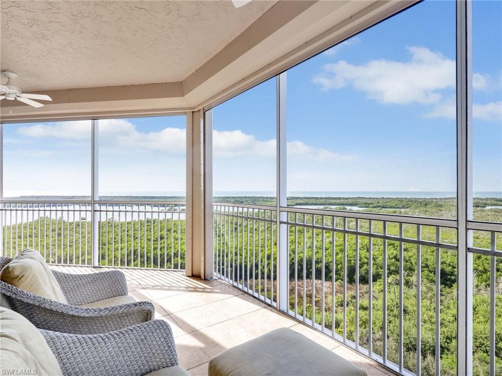 1001 Arbor Lake DR 1007-0