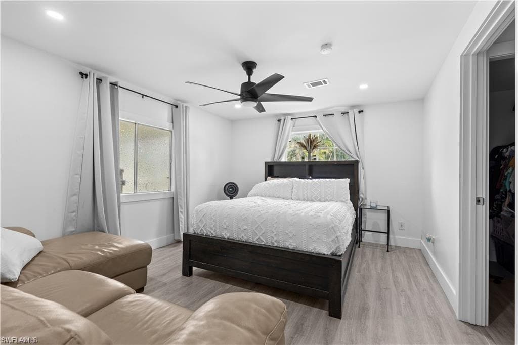 23 Derhenson DR, NAPLES FL 34114-11