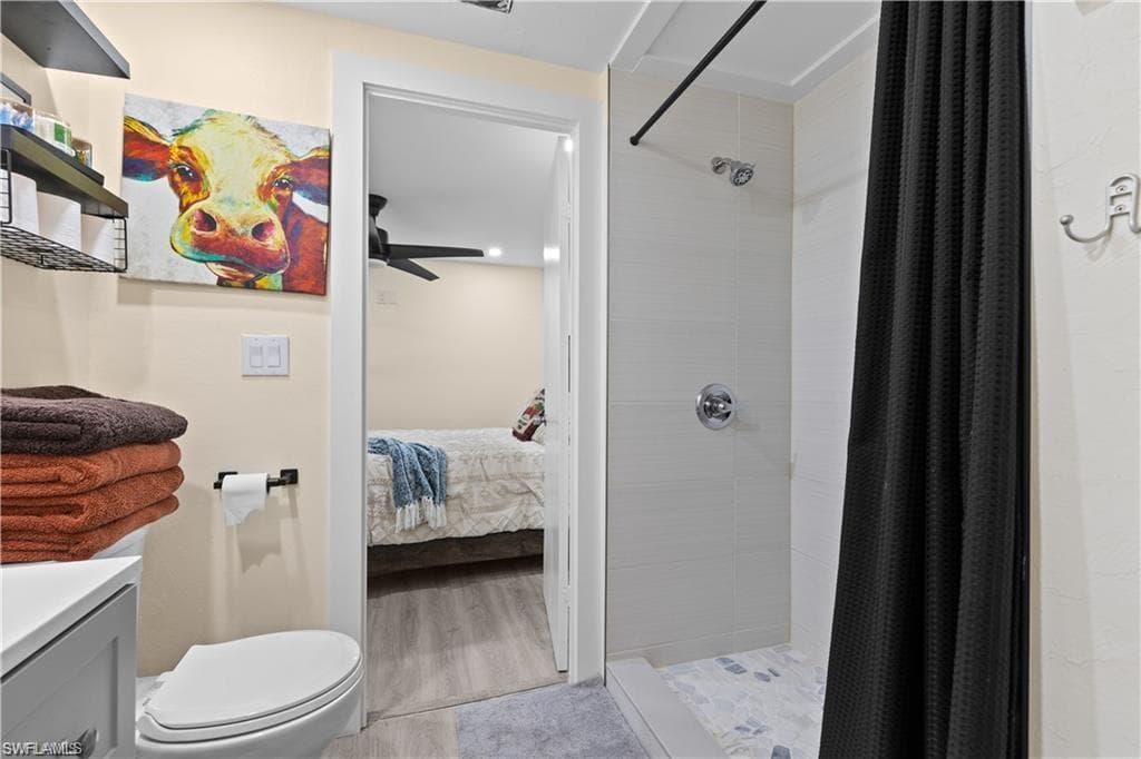 23 Derhenson DR, NAPLES FL 34114-10