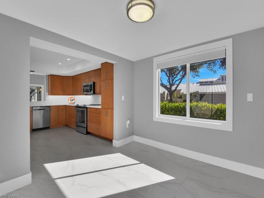 15573 Lockmaben AVE, FORT MYERS FL 33912-15