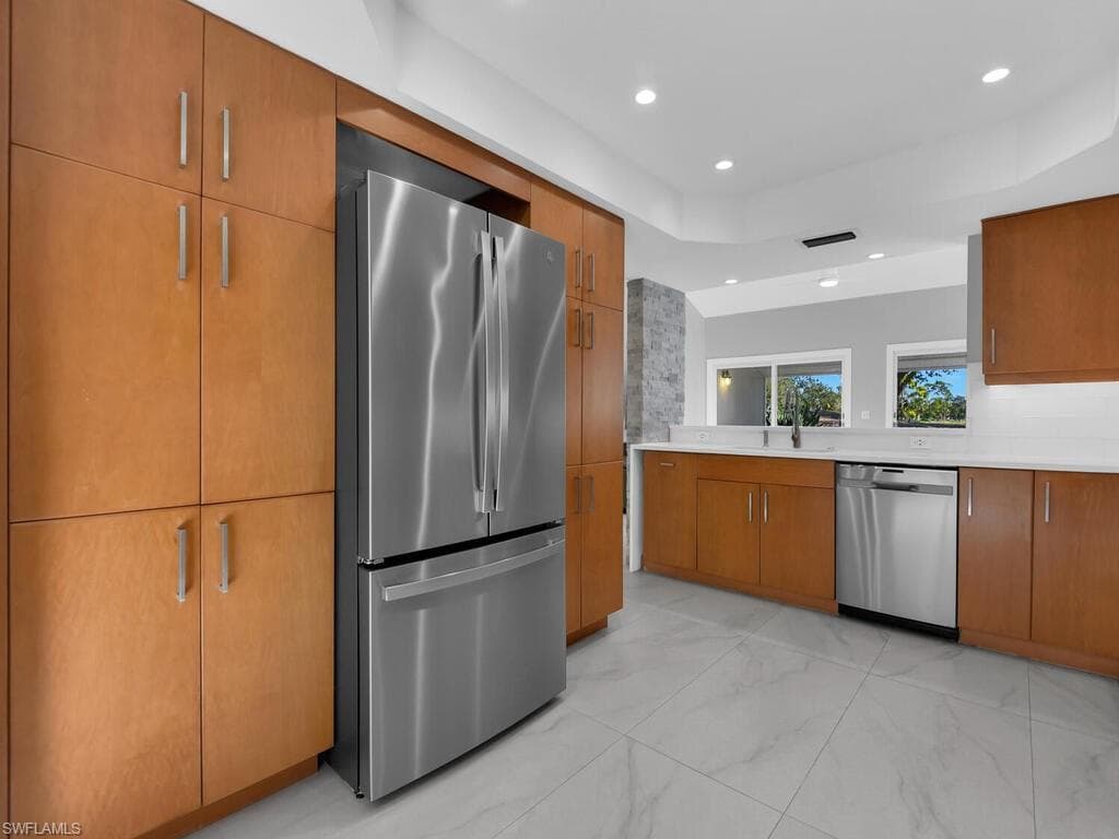 15573 Lockmaben AVE, FORT MYERS FL 33912-13