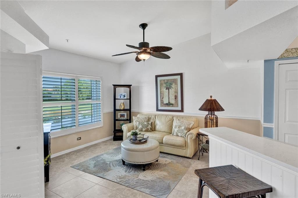 9600 Rosewood Pointe TER # 205, BONITA SPRINGS FL 34135-3