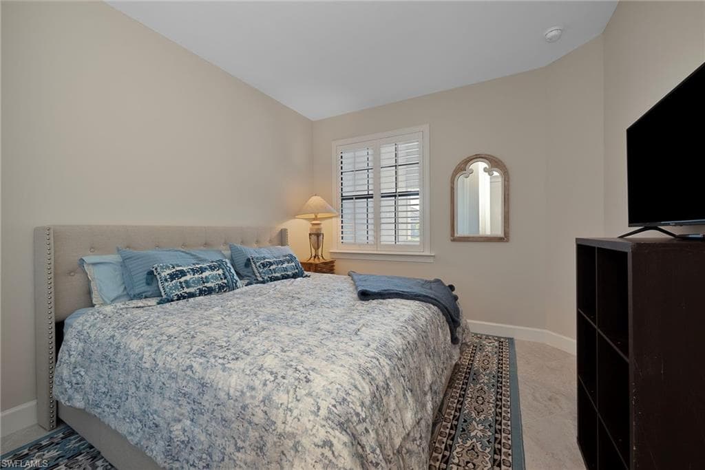 12390 Canal Grande DR, FORT MYERS FL 33913-11