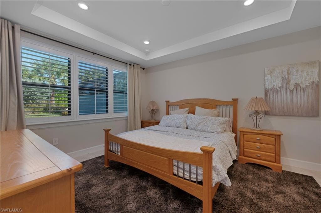 12390 Canal Grande DR, FORT MYERS FL 33913-9