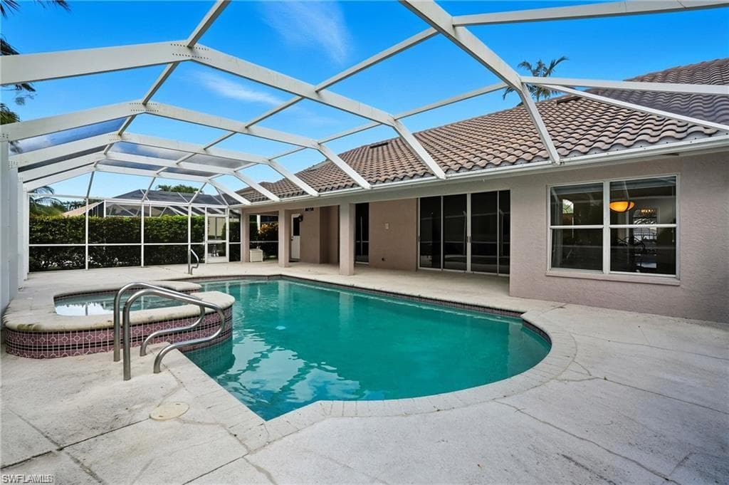 2268 Piccadilly CT, NAPLES FL 34112-6