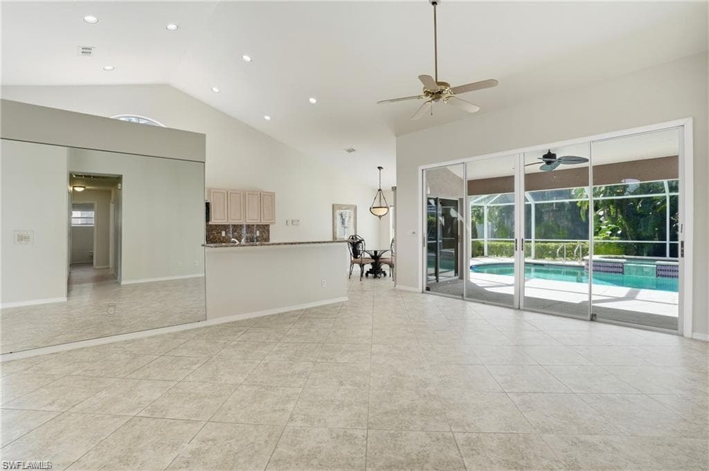 2268 Piccadilly CT, NAPLES FL 34112-2
