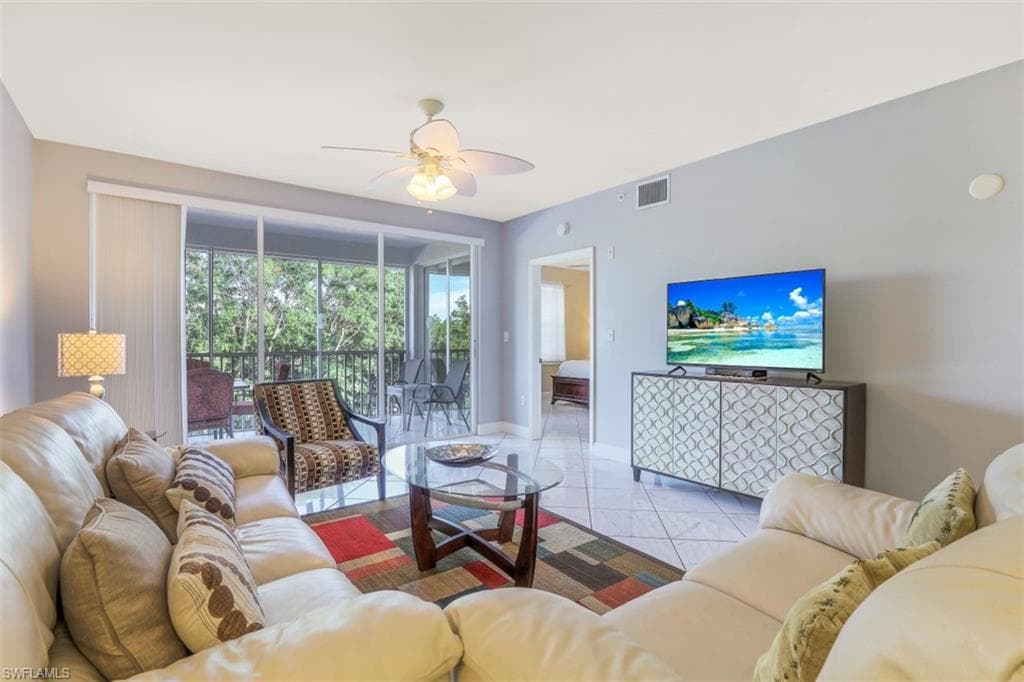 519 Roma CT # 305, NAPLES FL 34110-5