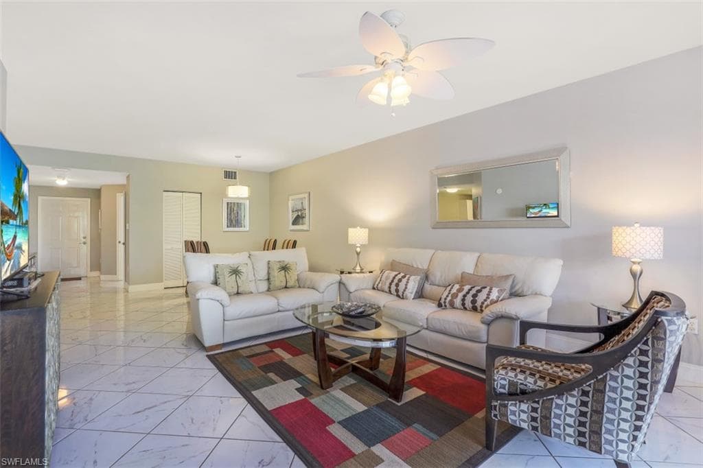 519 Roma CT # 305, NAPLES FL 34110-2