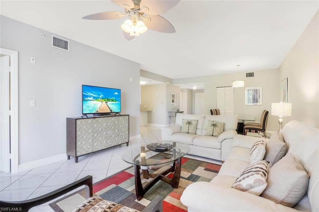 519 Roma CT # 305, NAPLES FL 34110-3