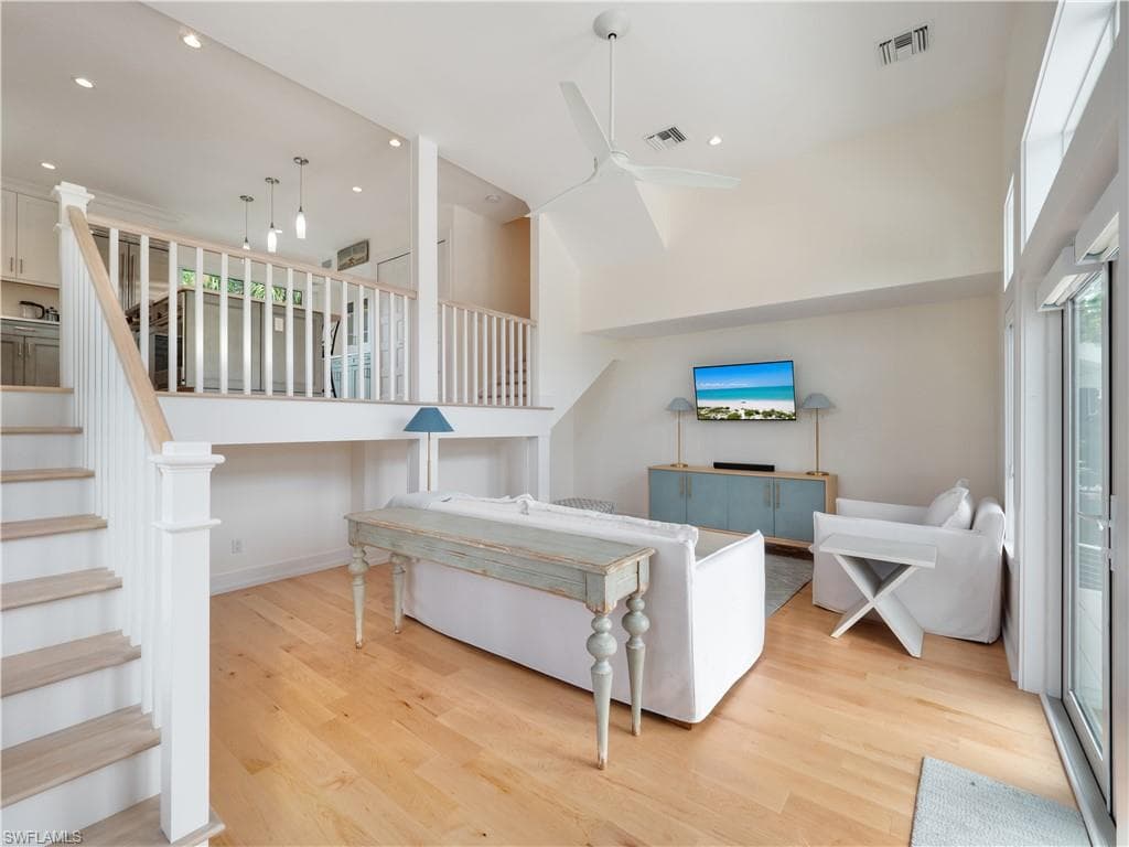 2480 Library WAY, SANIBEL FL 33957-12