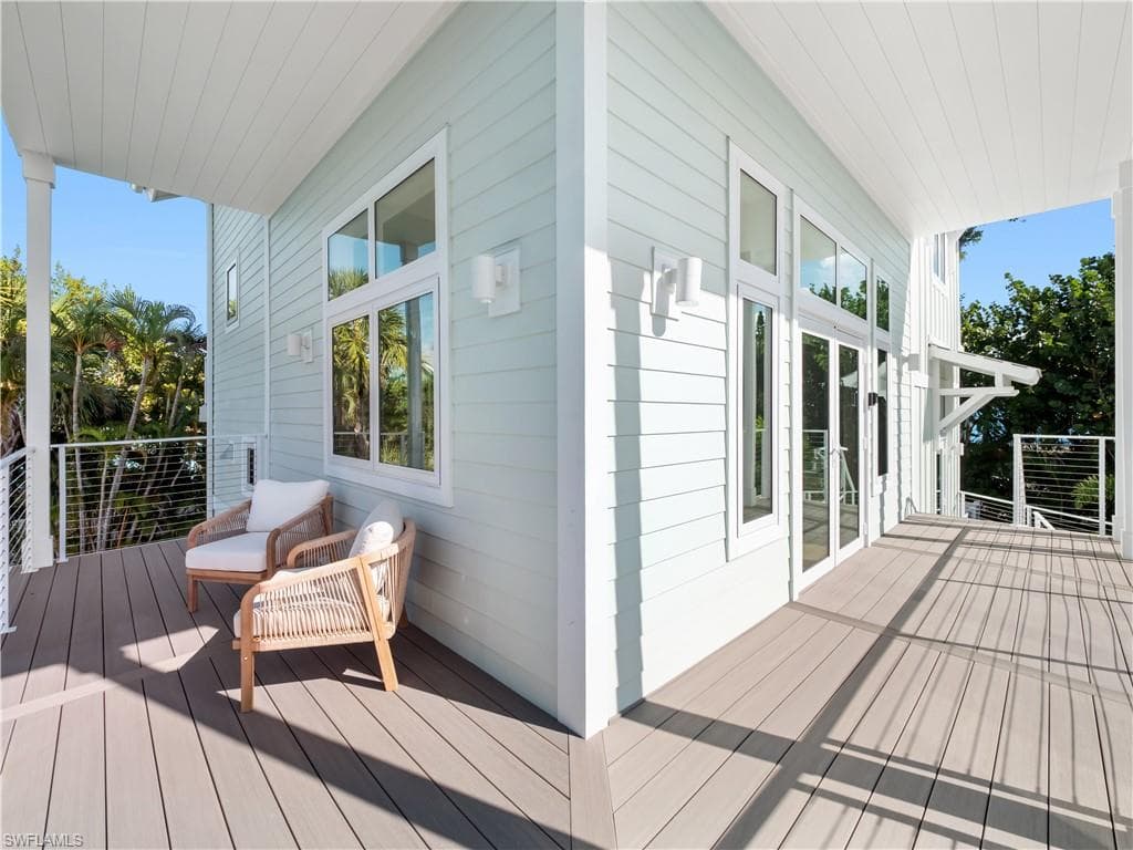 2480 Library WAY, SANIBEL FL 33957-11